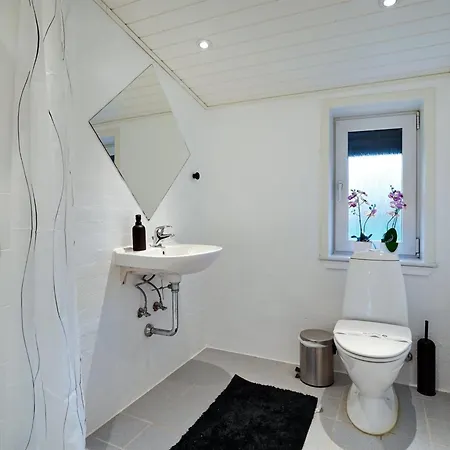 Pelle - 800m From The Sea By Interhome